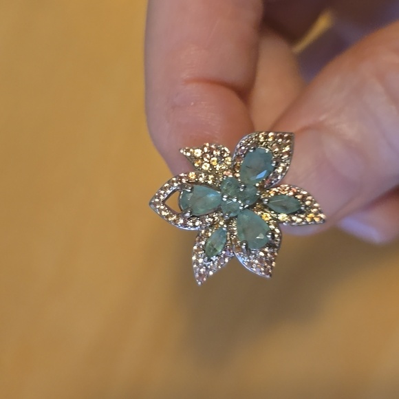 Natural Emerald 6x4mm & Sapphire  925 Sterling Silver Ring Sz 6. - Picture 7 of 8